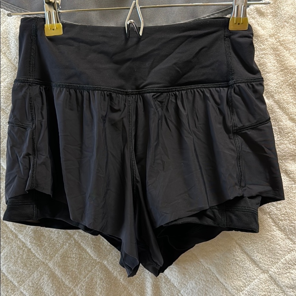 Lululemon shorts size 2